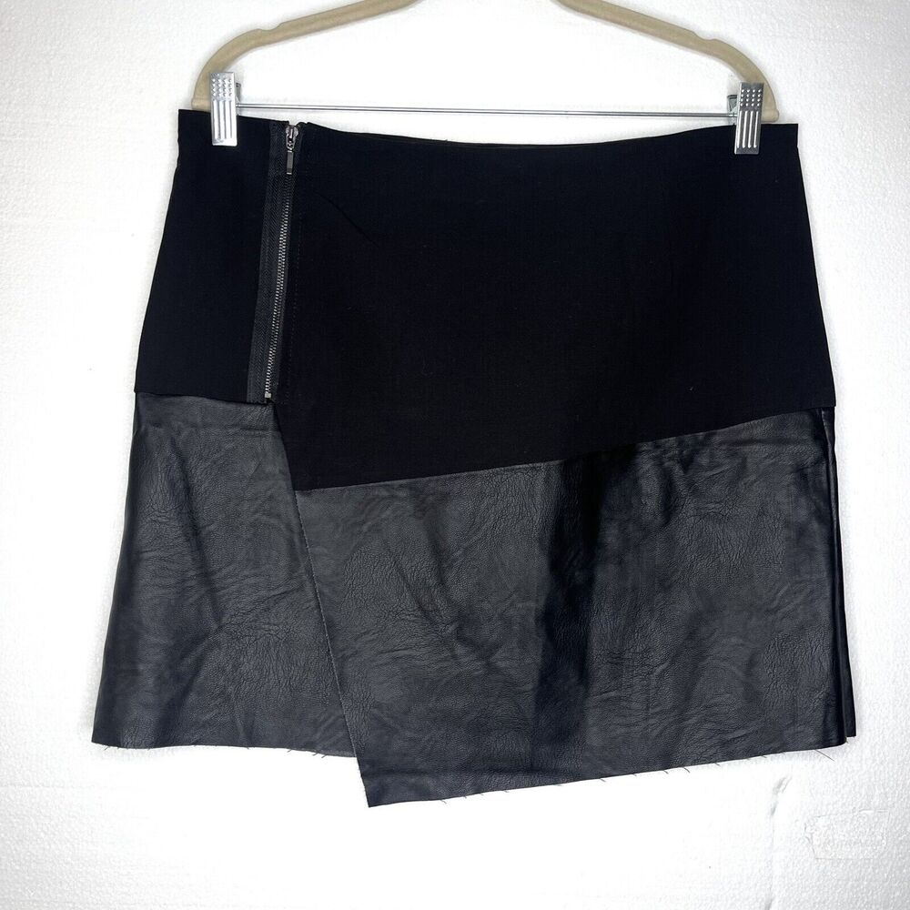 Harve Benard Black Faux Leather Faux Wrap Mini Skirt size medium